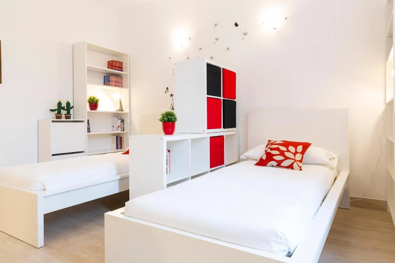 Affori 4Ever - 2 Bedrooms ميلان 0*,  إيطاليا